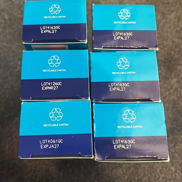 6 New Crest Toothpaste - Picture 2 of 2